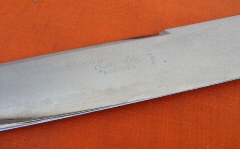 1930s Sauzedde salad and leg cutlery