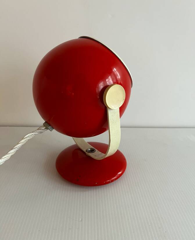 Red 70s eyeball table lamp
