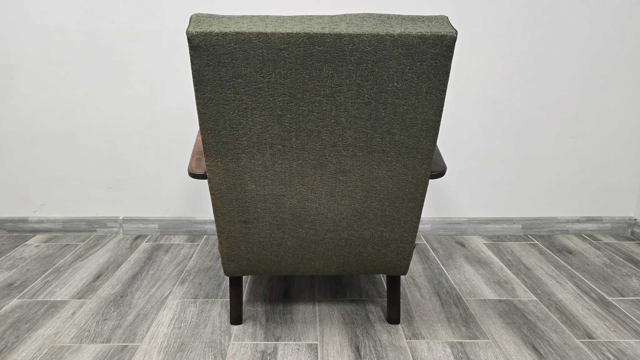 Art Deco Lounge Chair by Jindrich Halabala