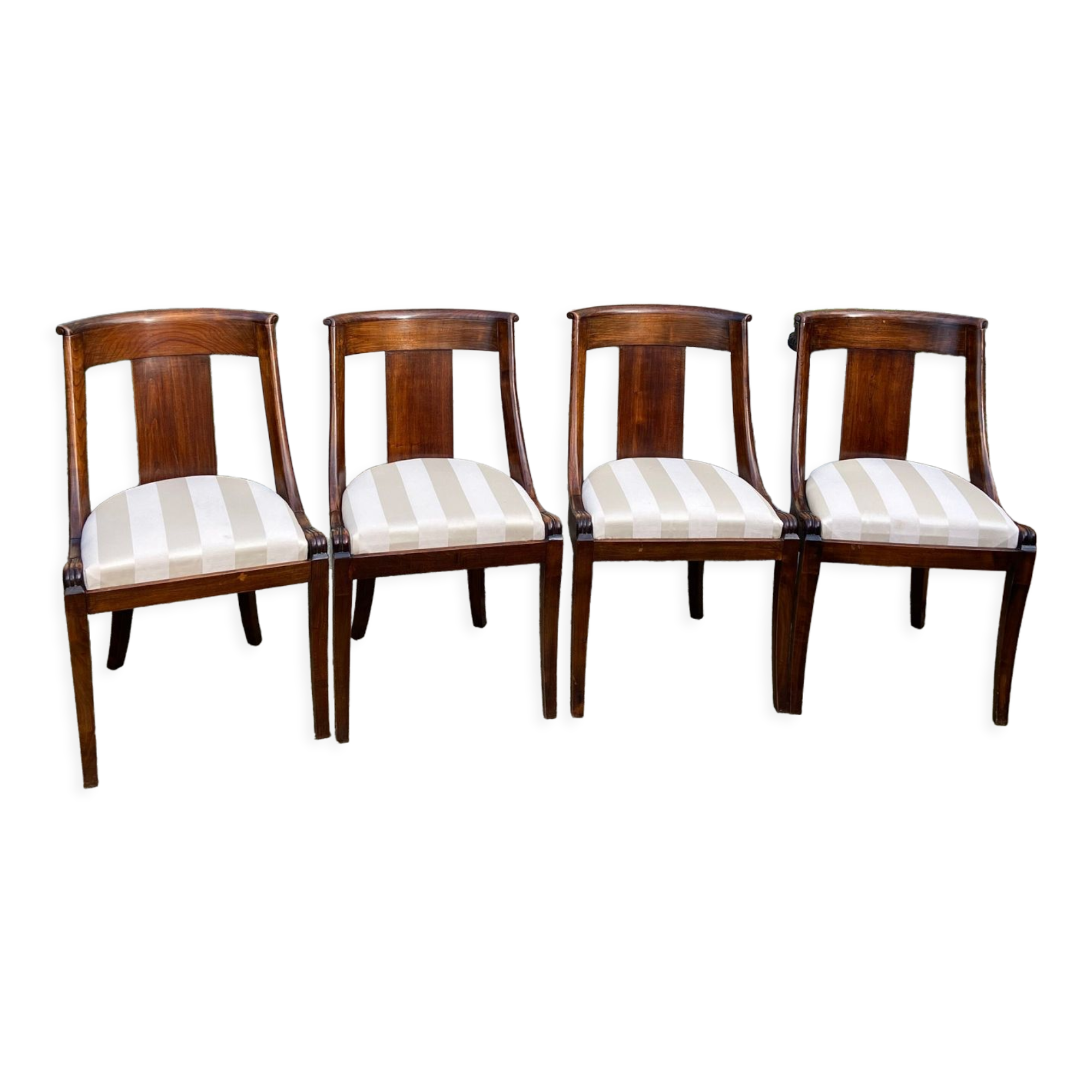 Suite de 4 chaises gondole style Empire