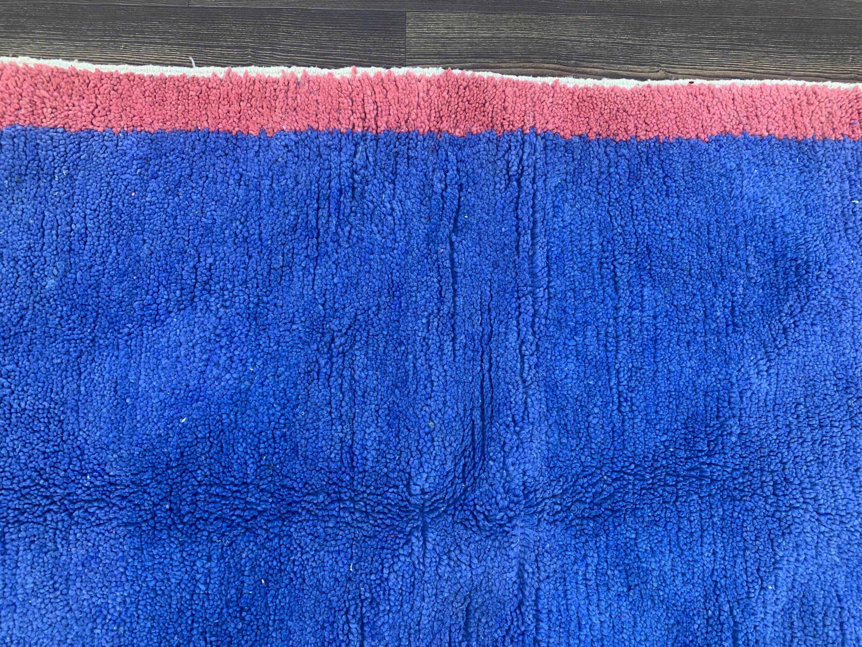 Traditional handmade carpet 250cm x 150cm Moroccan