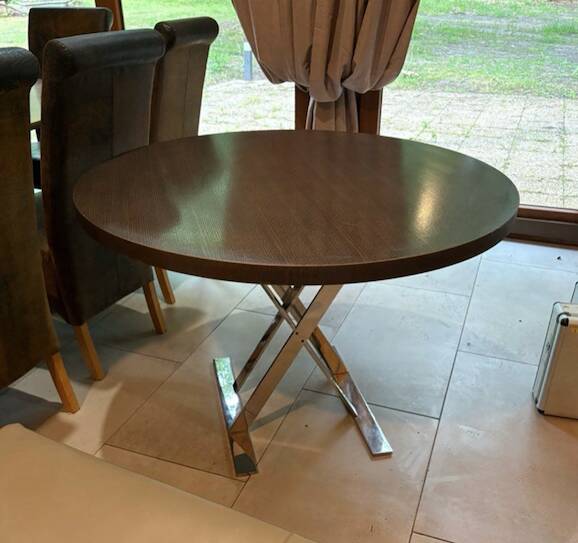 Table Simplice Pathos Par Antonio Citterio pour Maxalto