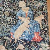 Wall tapestry: shearing