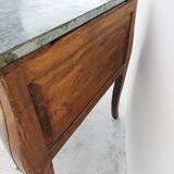 Louis XV curved chest of drawers in Martin varnished marquetry