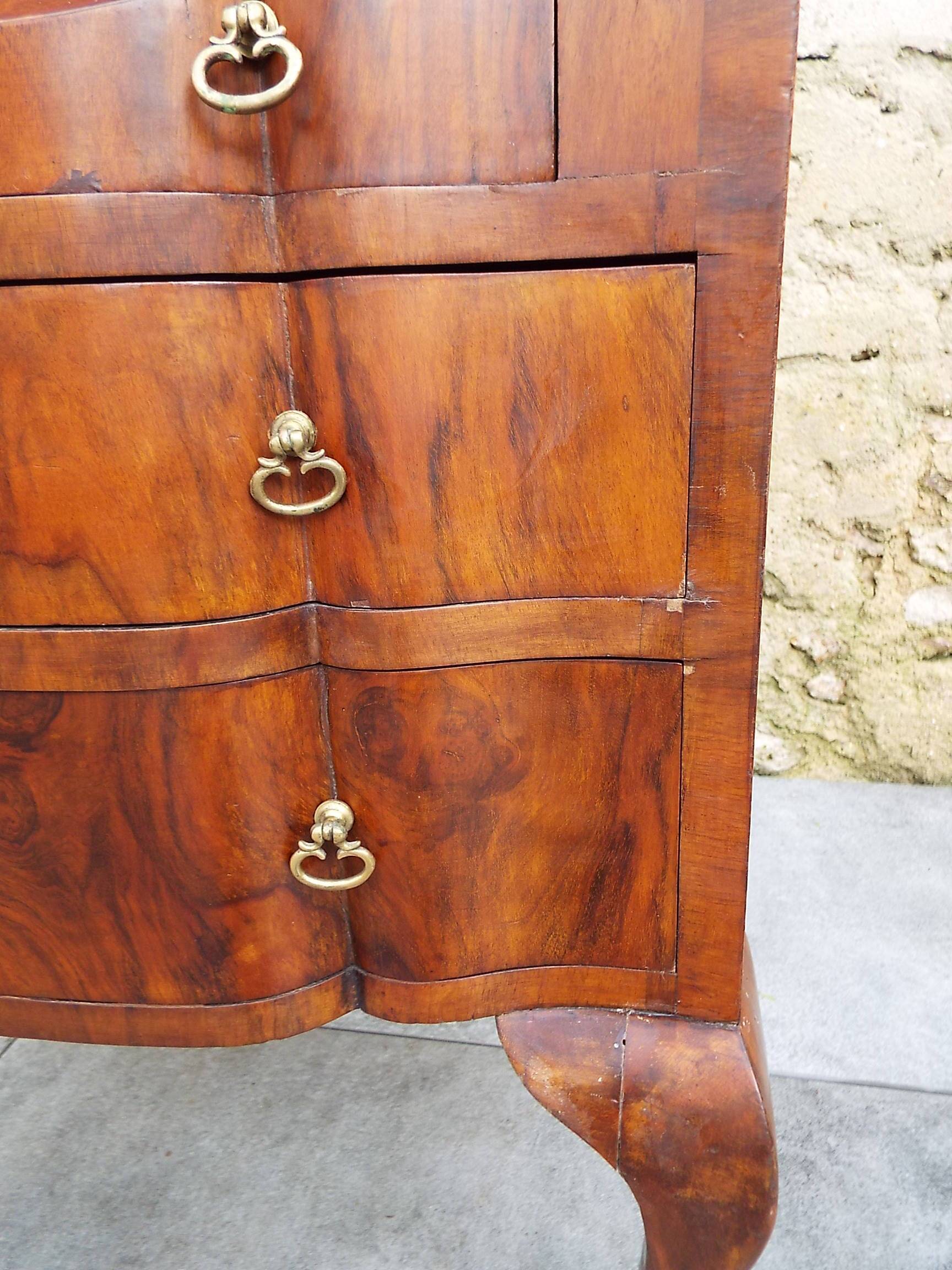 Secrétaire commode Style Queen Anne