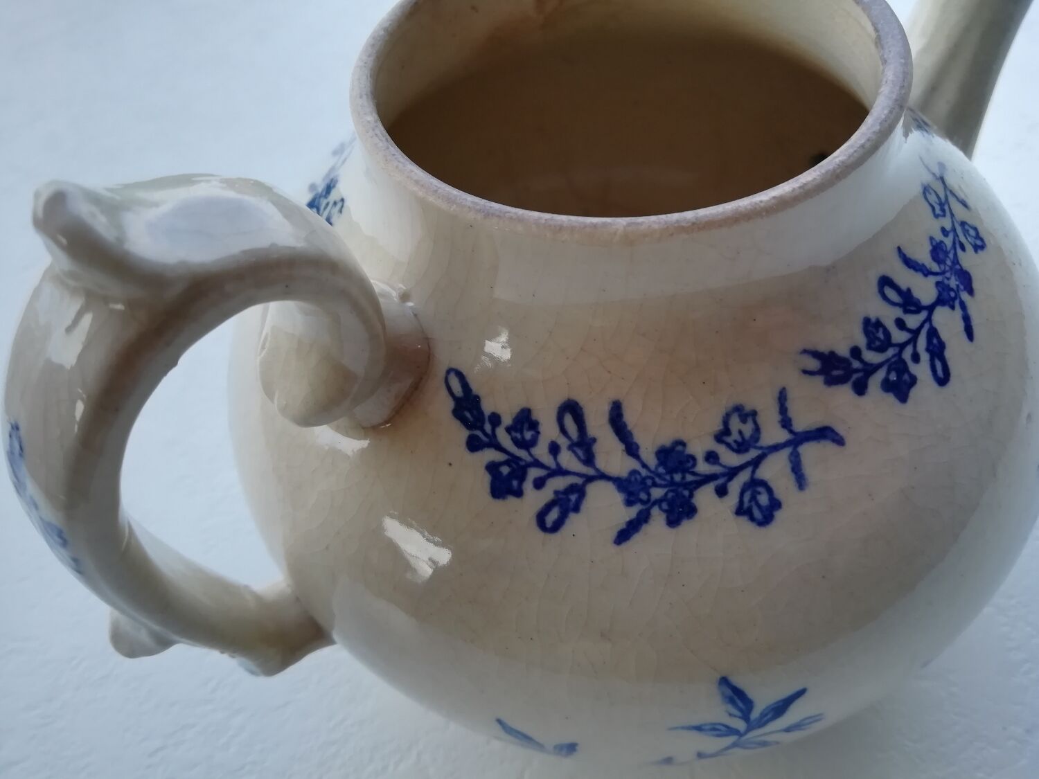 Cast iron coffee pot