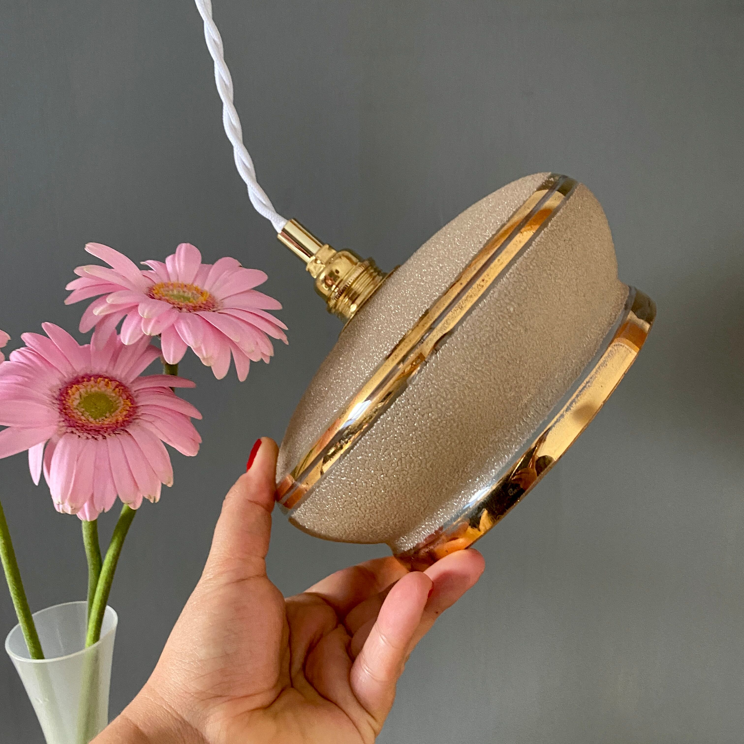 Vintage lampshade pendant light in yellow and gold granite glass