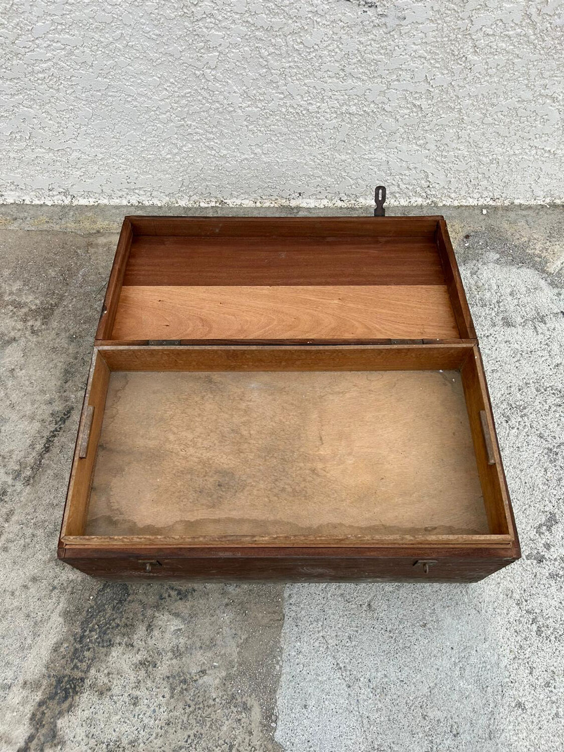 Wooden chest / military trunk