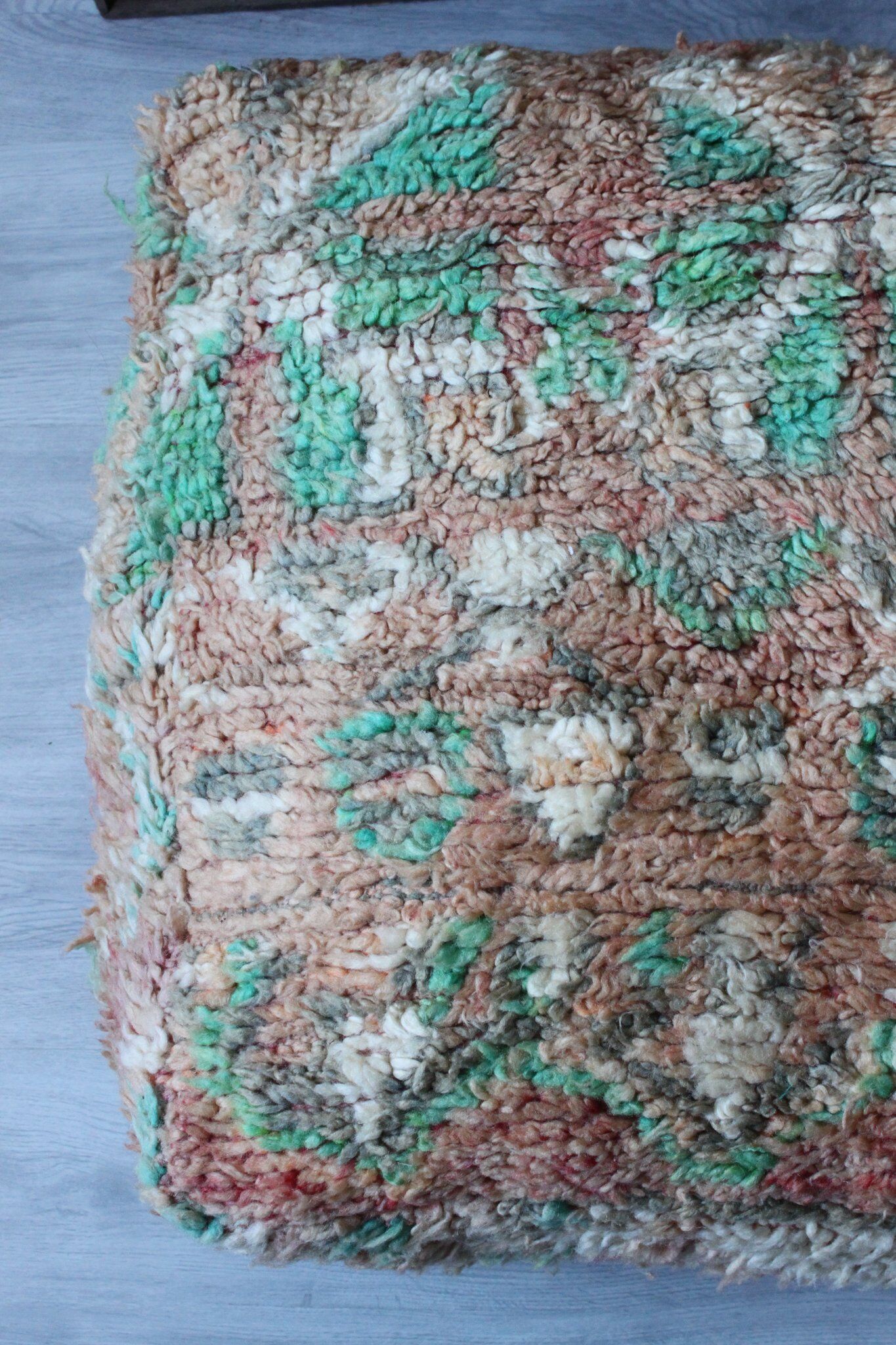 Moroccan Boujad floor pillow 'peridot'