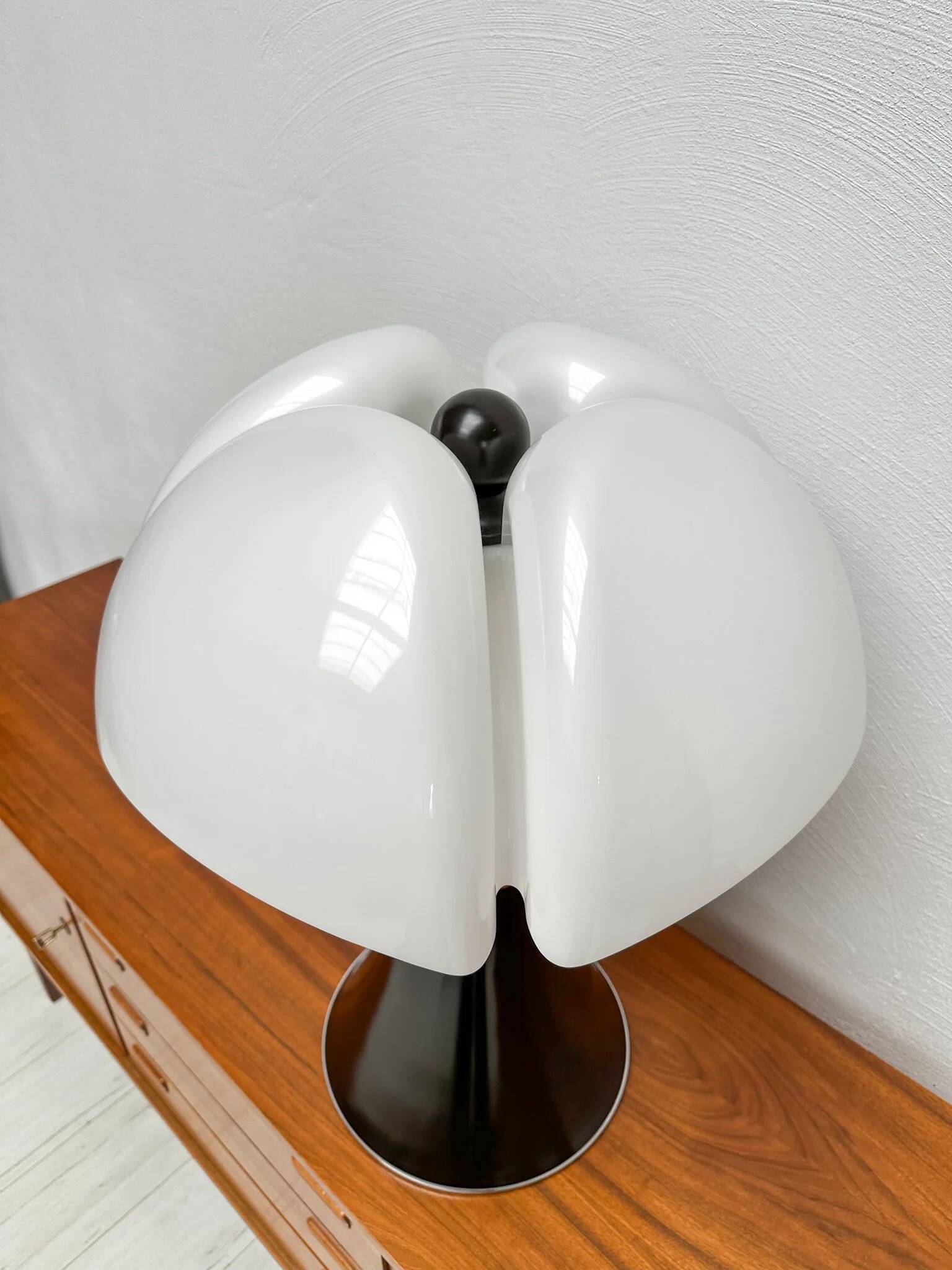 Lampe vintage Pipistrello des années 1970 par Gae Aulenti pour Martinelli Luce