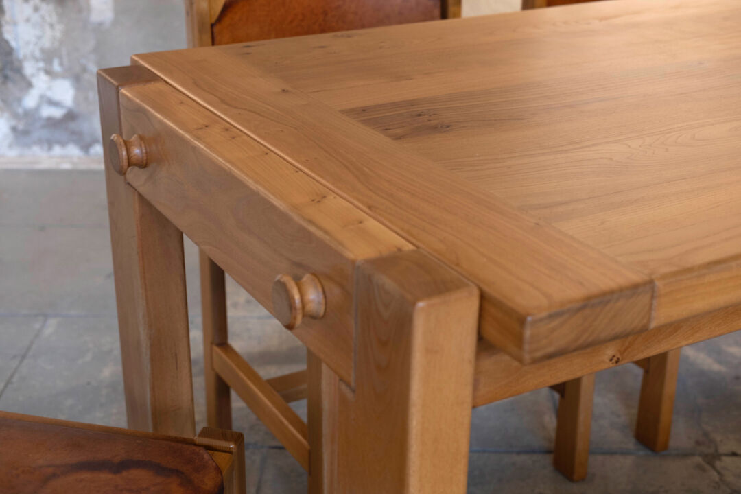 Regain home dining room set