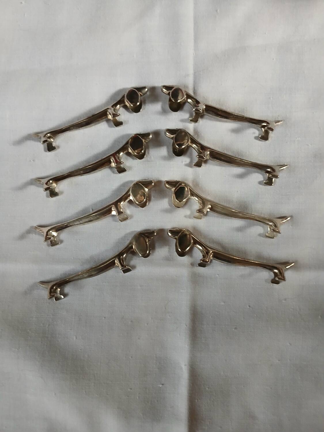 8 metal knife holders/dogs
