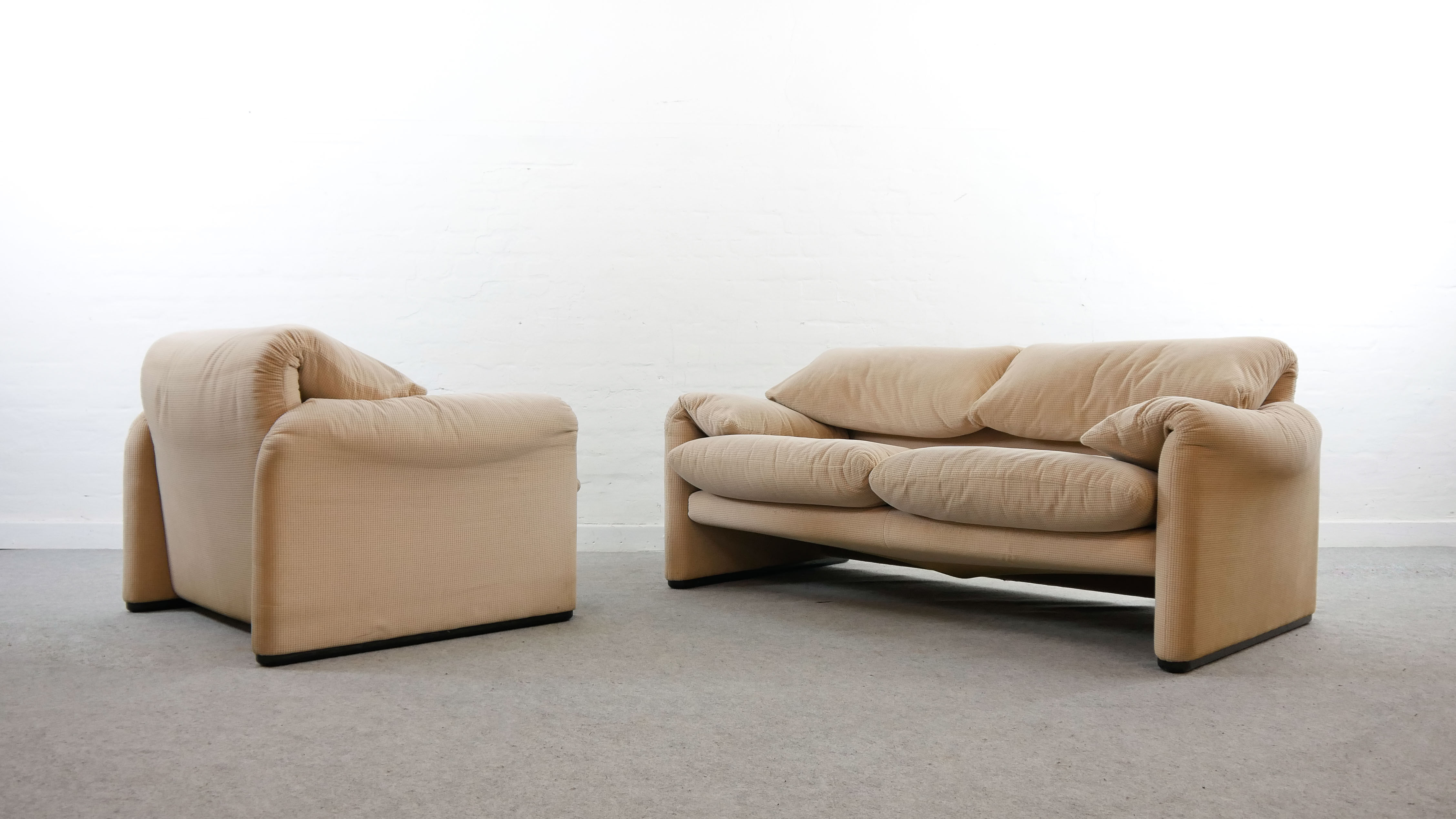 Set of Maralunga 2-seater & armchair by Vico Magistretti for Cassina, Italy