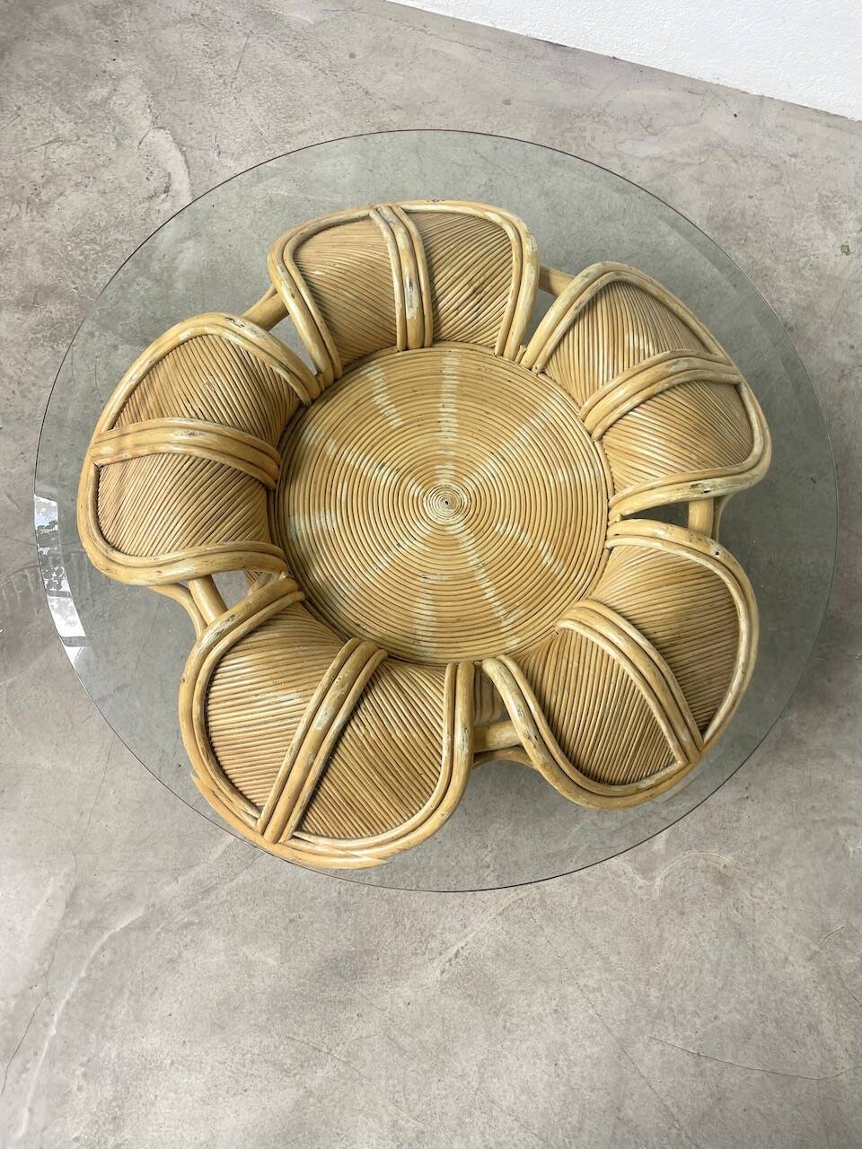 Vivai del sud “flower” rattan coffee table