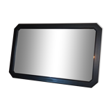 Mirror with beveled ice