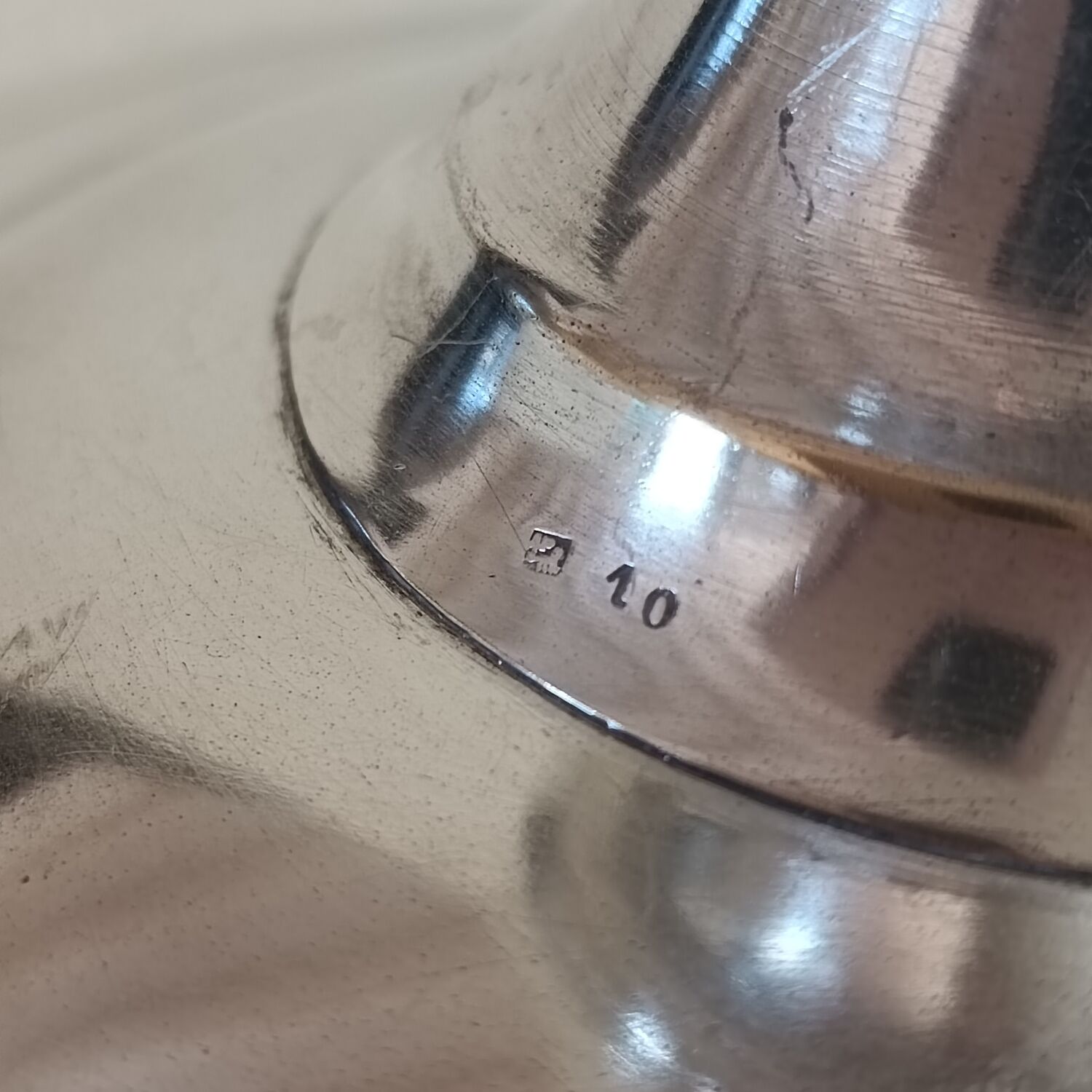 Silver metal stand cup