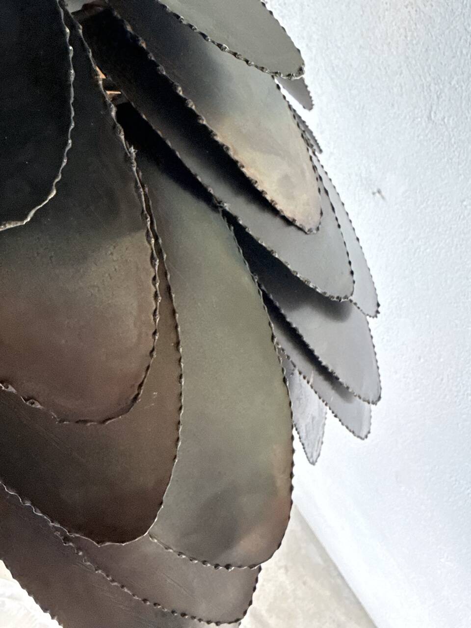 Brutalist suspension Jansen metal welded flower