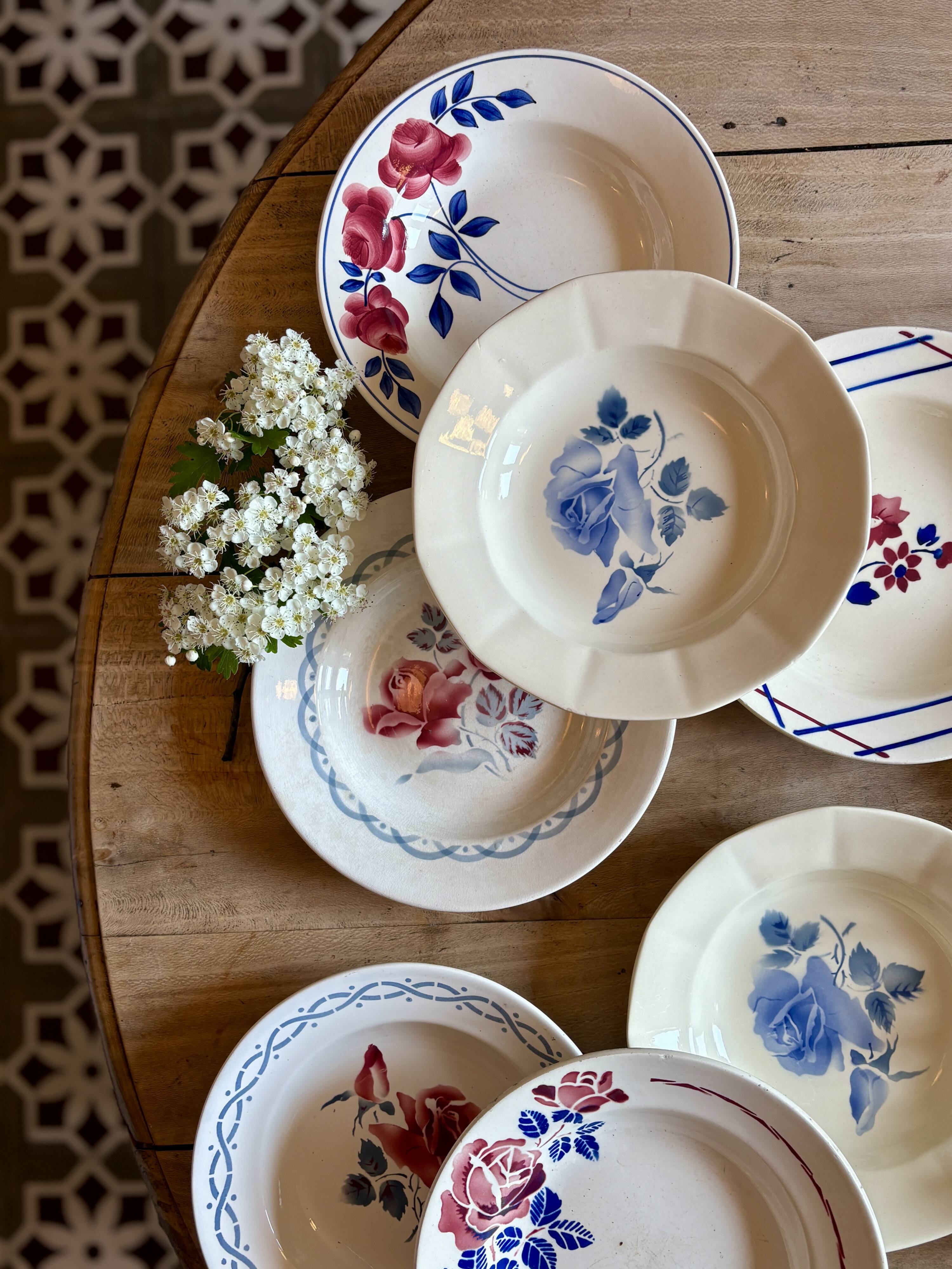 Set of 8 mismatched vintage soup plates