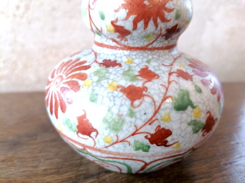 Cracked stoneware sake bottle Japan
