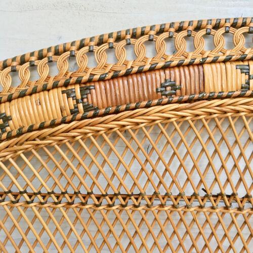Braided rattan headof