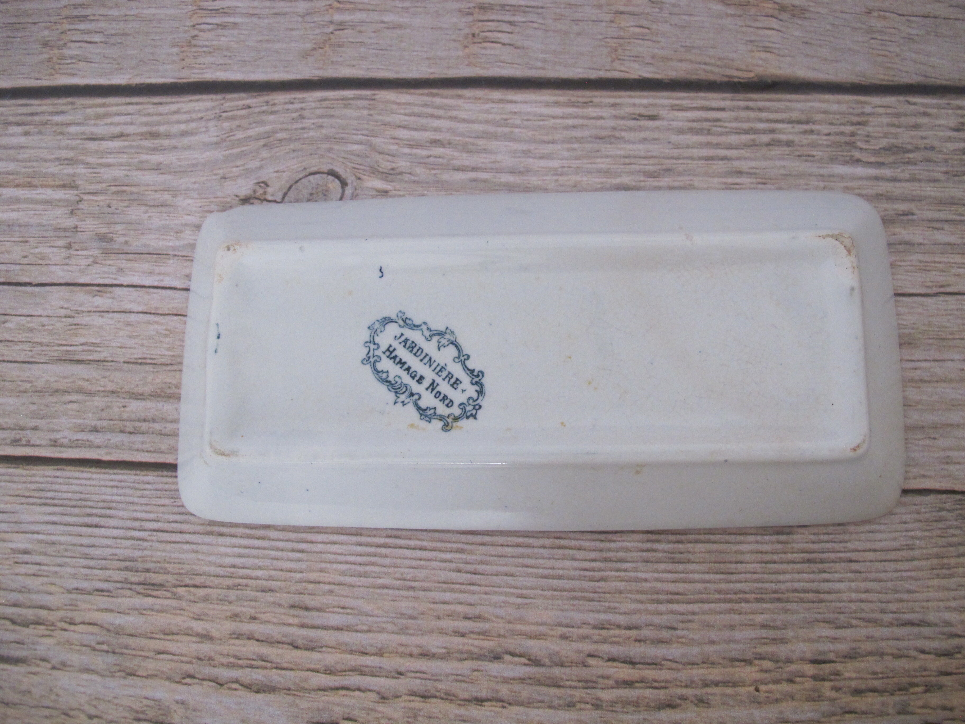 Plat en faïence Saint Amand