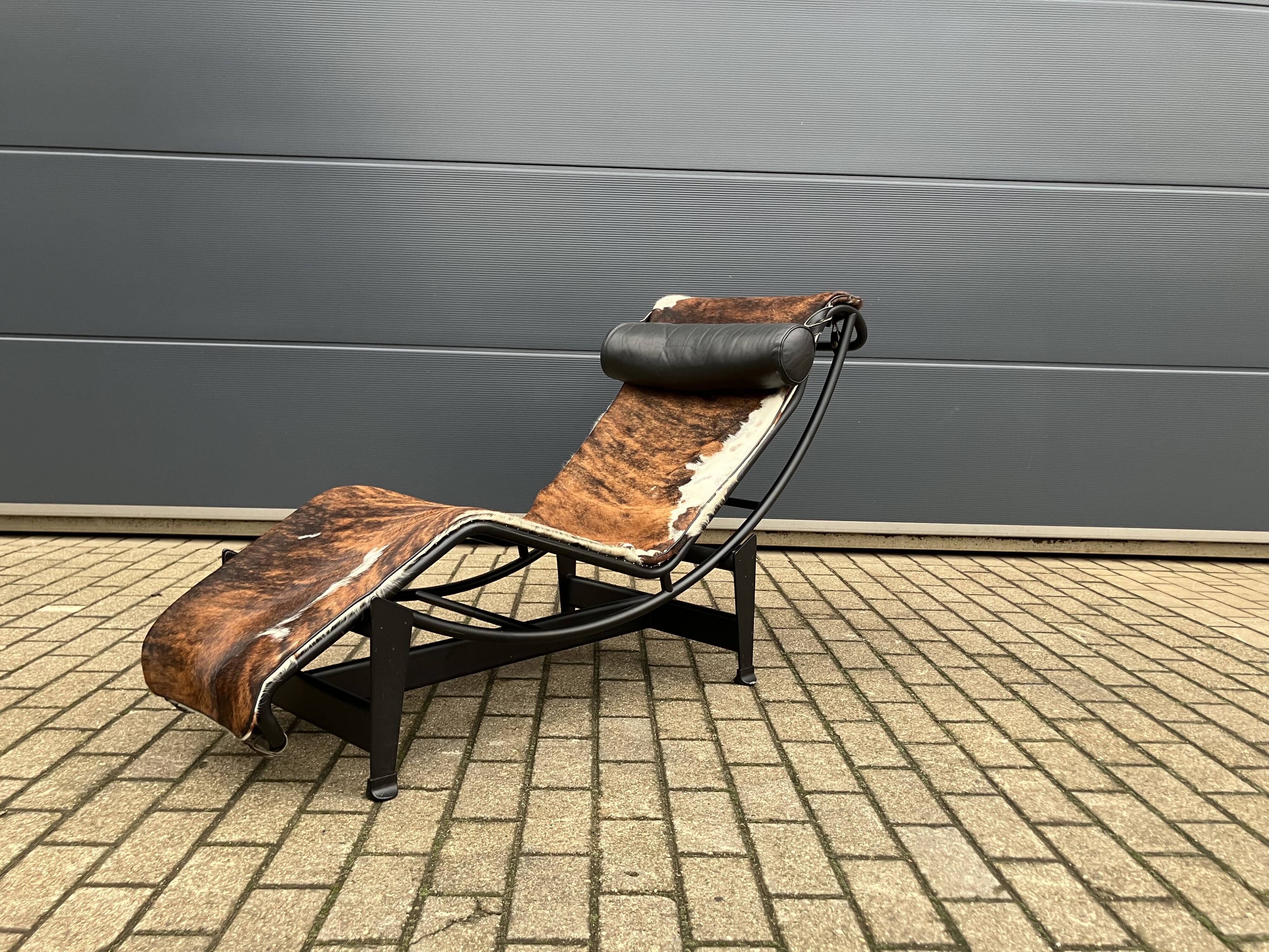 Originele Low numbered Cassina Le Corbusier Lc4 Pony skin