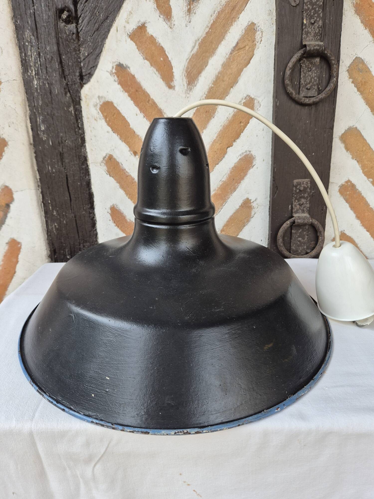 Suspension gamelle lampe industrielle lustre