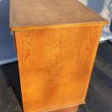 1950's store checkout counter with Bakelite mint