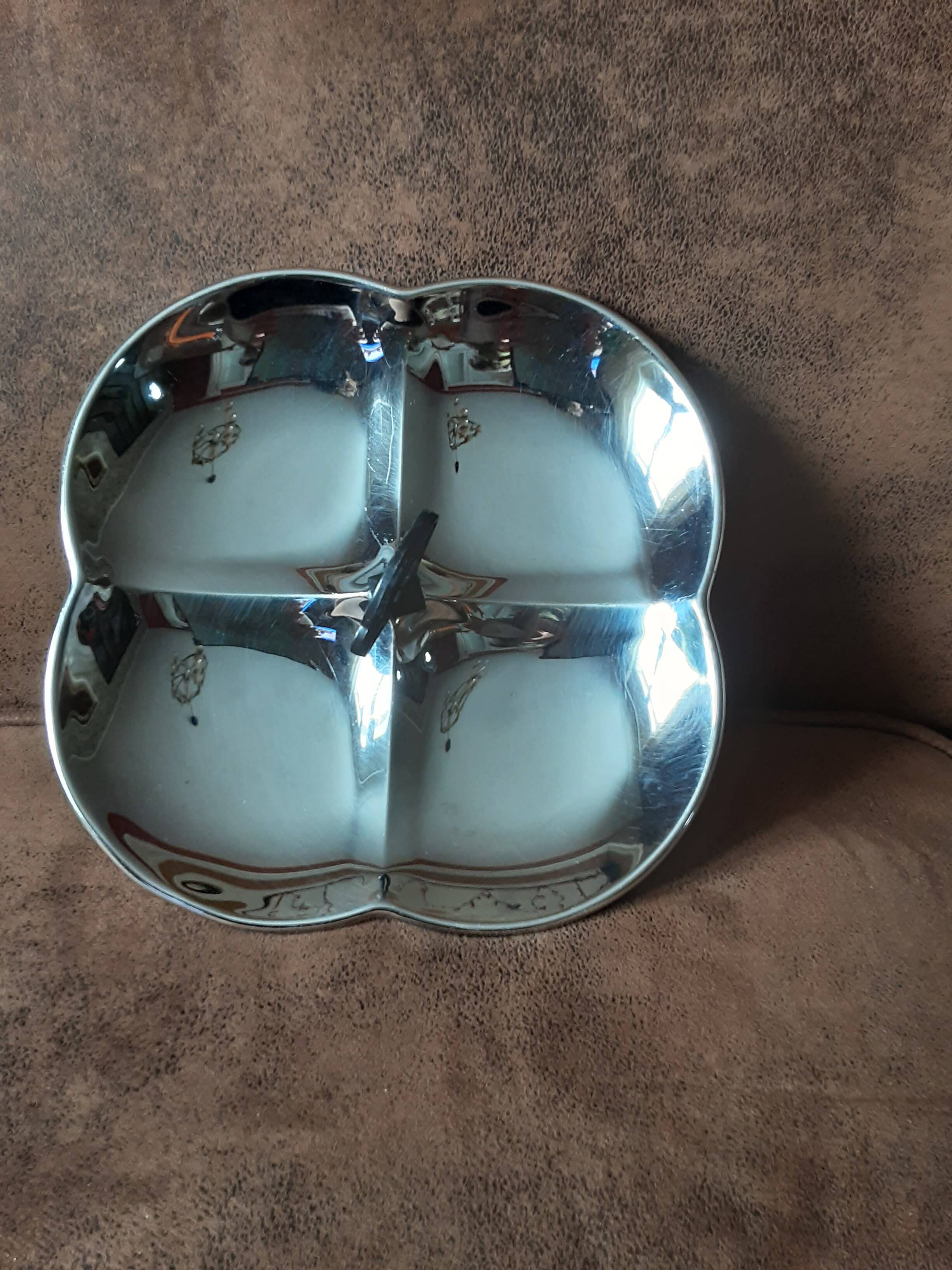 Metal compartment dish