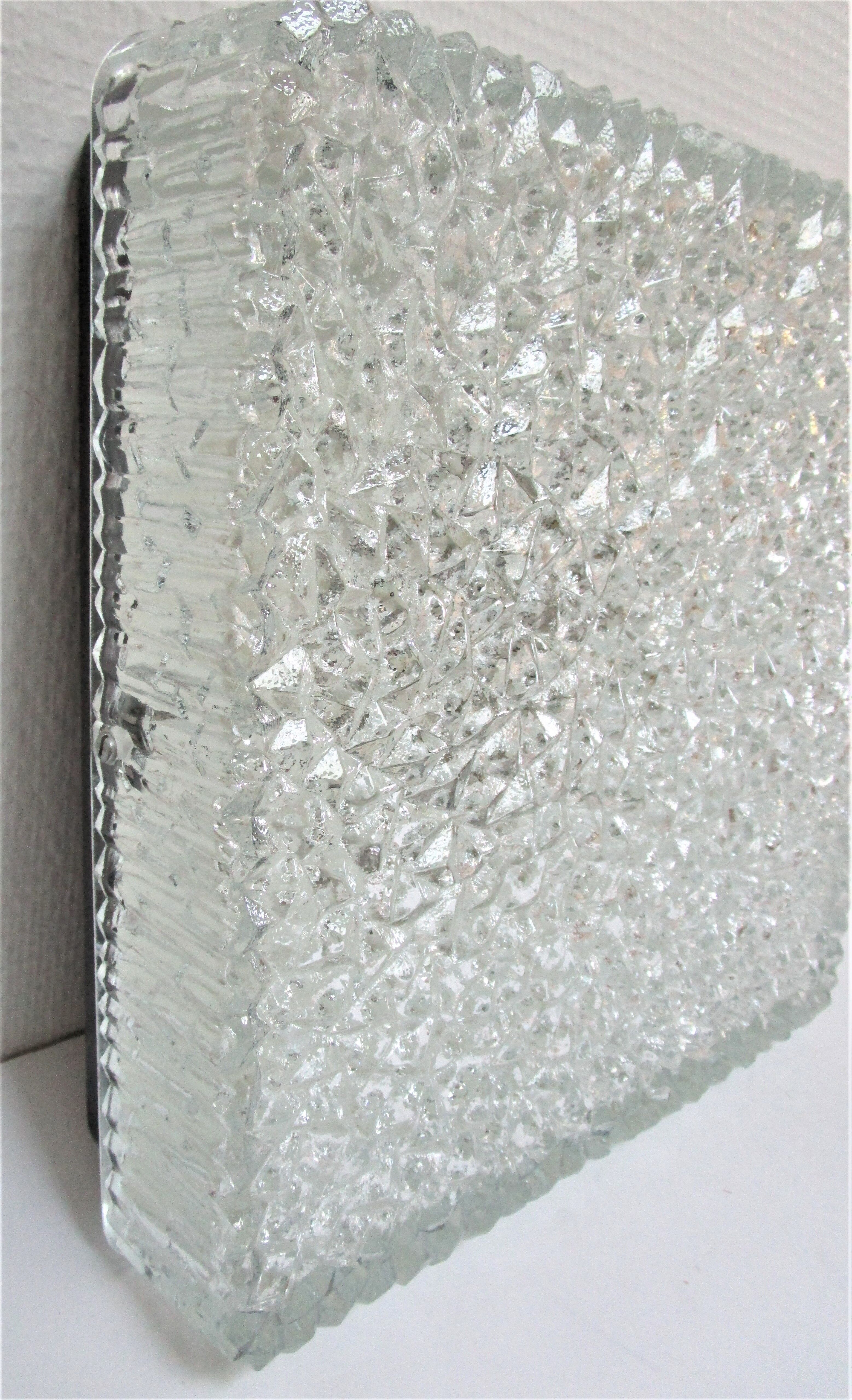 Apply Holophane XL square thick molded glass design 60 / 70 33 cmx33 cm