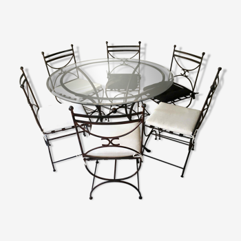 Table and 6 wrought iron chairs