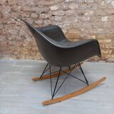 Rocking armchair RAR design Charles Eames