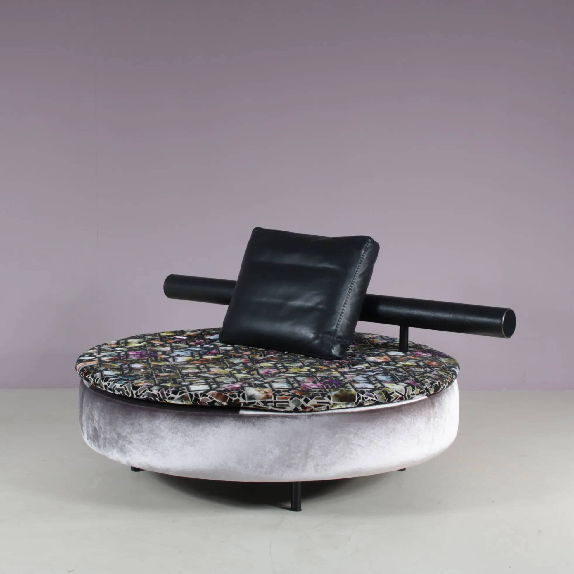 1980s round loveseat in Antonio Citterio style from Italy