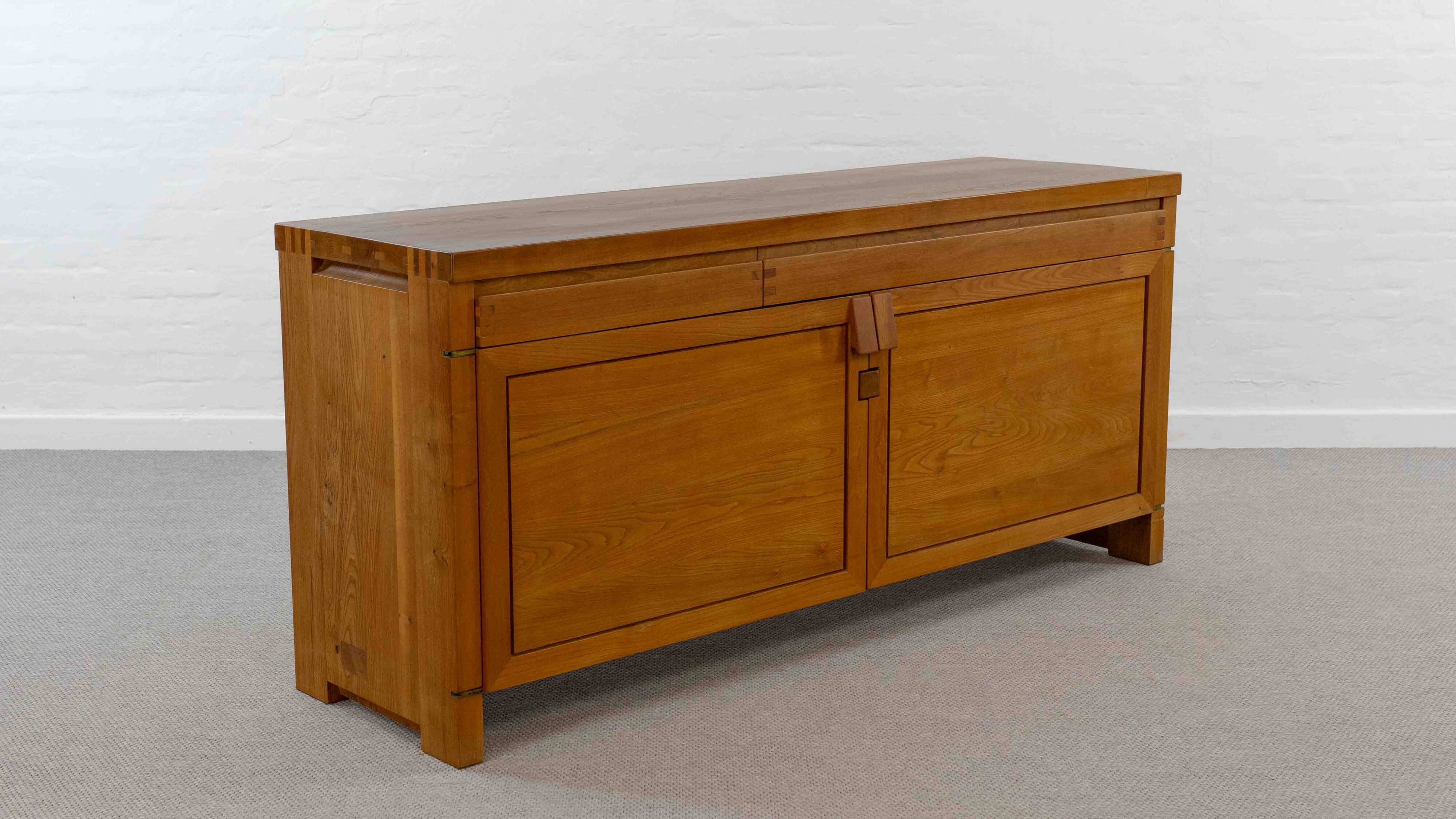 Sideboard R08 de Pierre Chapo en orme massif