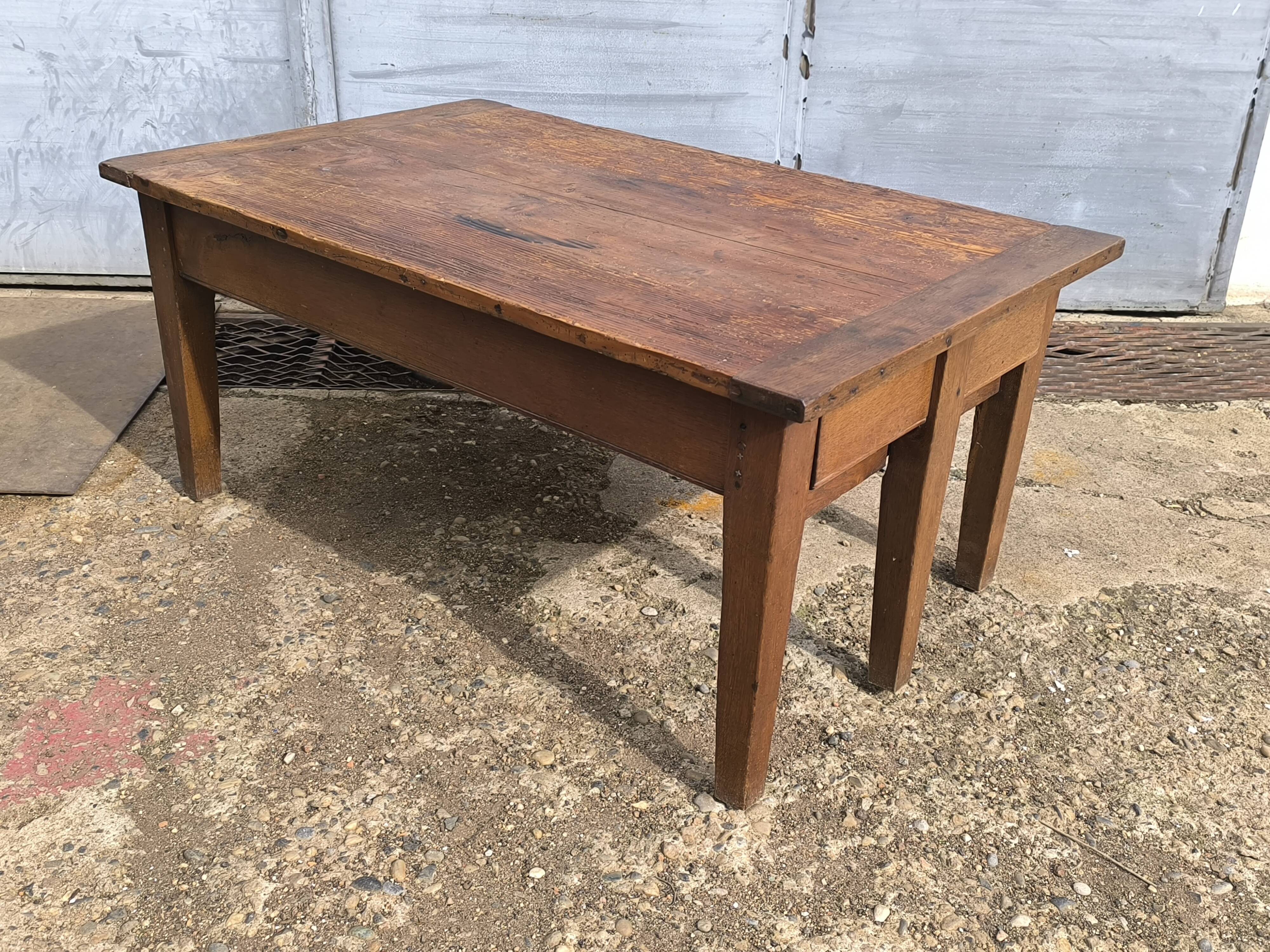 1m19x53 cm old rustic farmhouse coffee table