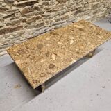 Table basse en pierre du Jura style marbre