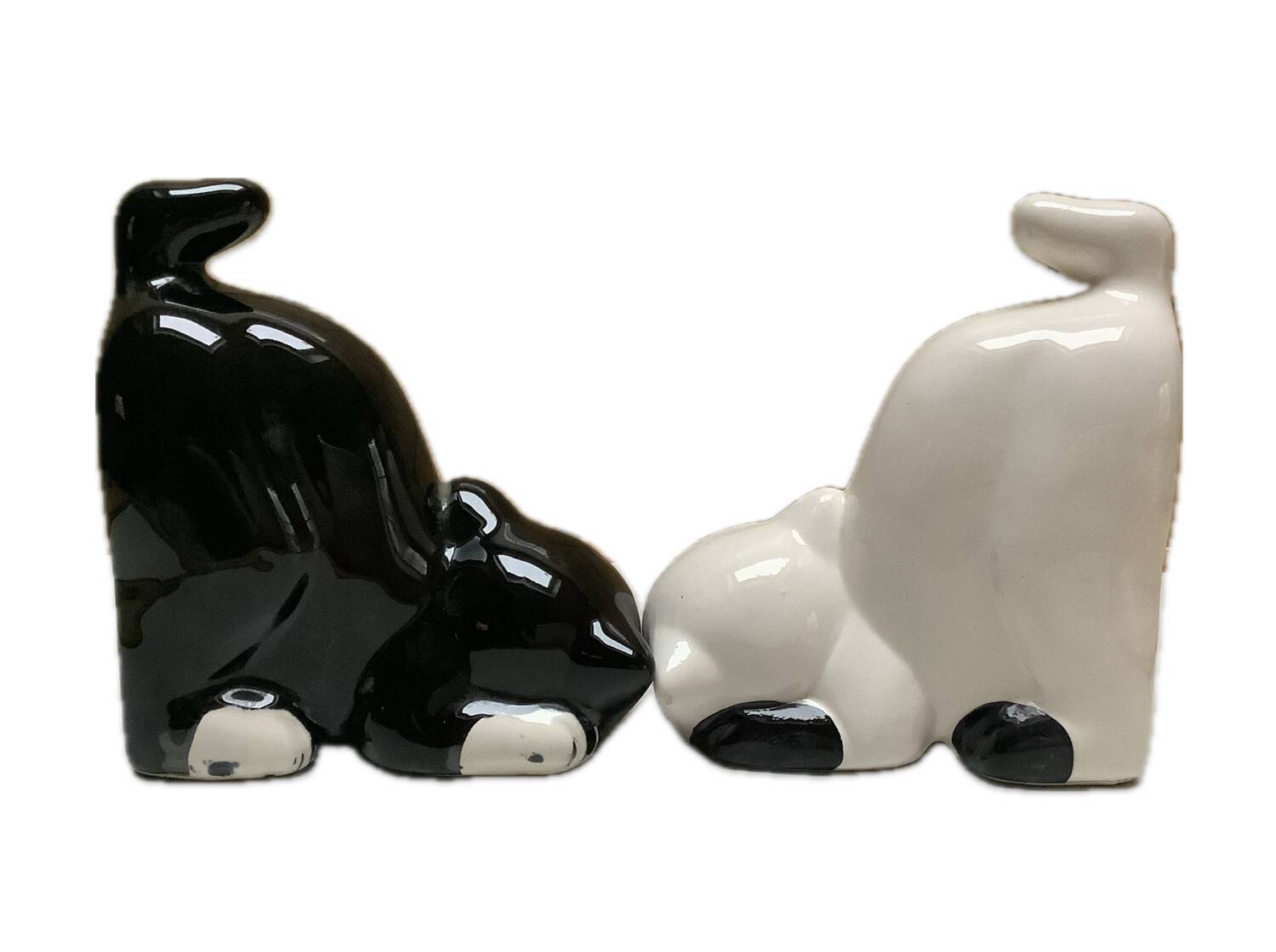 Porcelain cat bookends