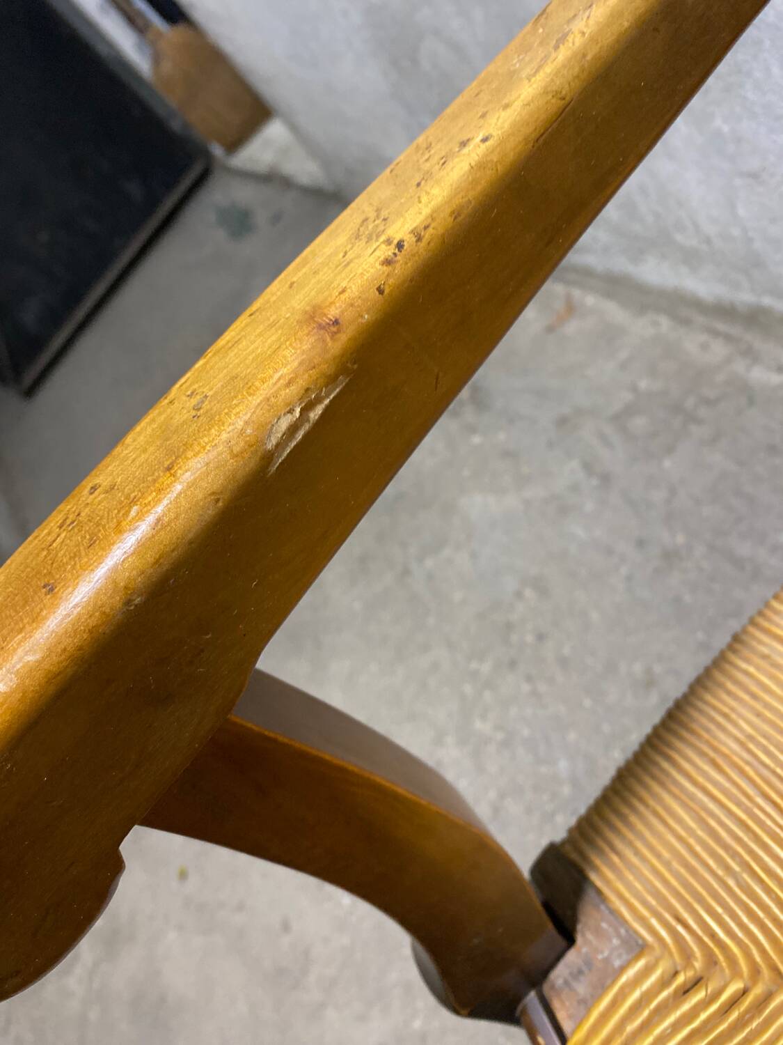 Straw country armchair