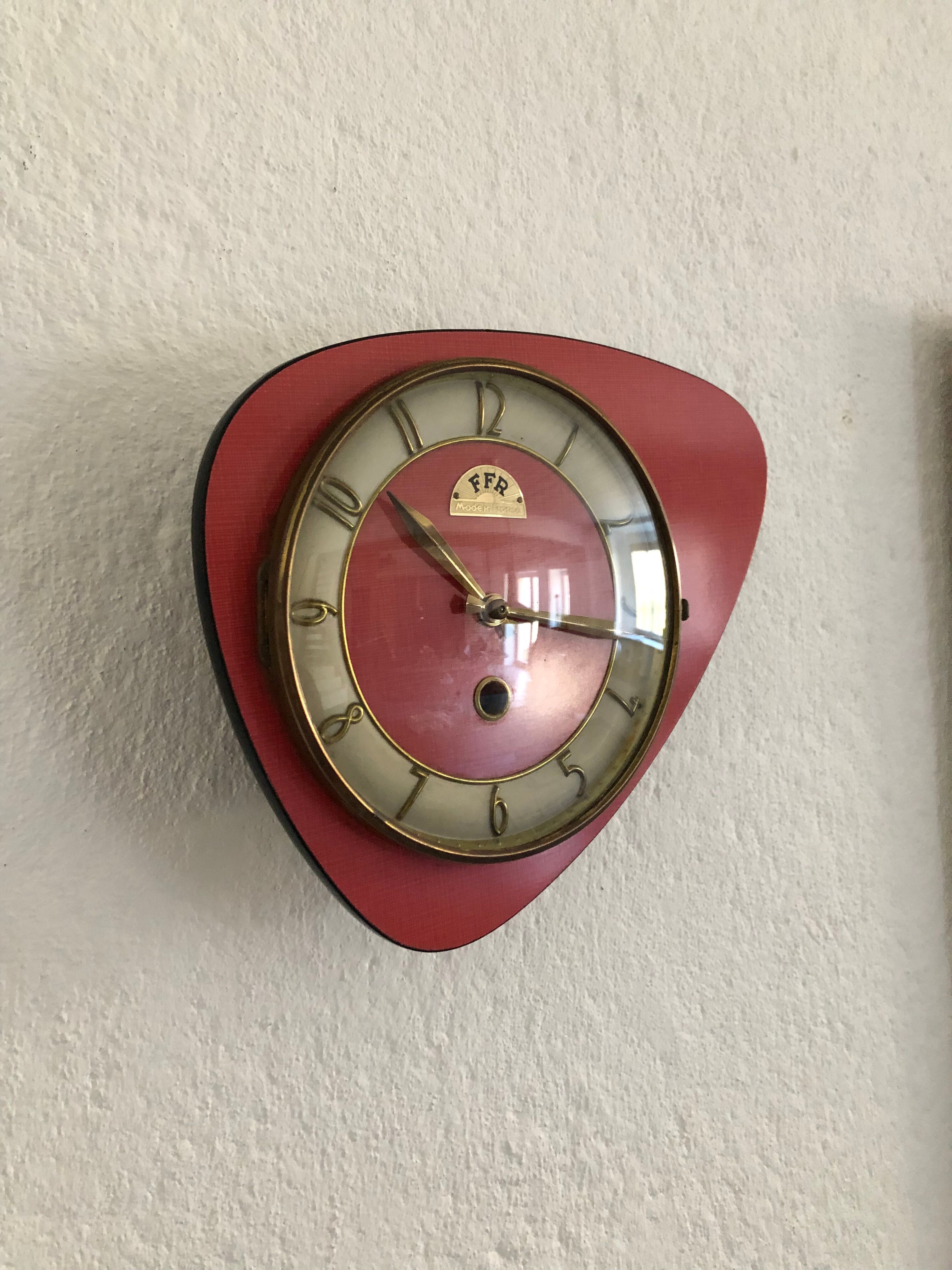 Free Formica pendant clock