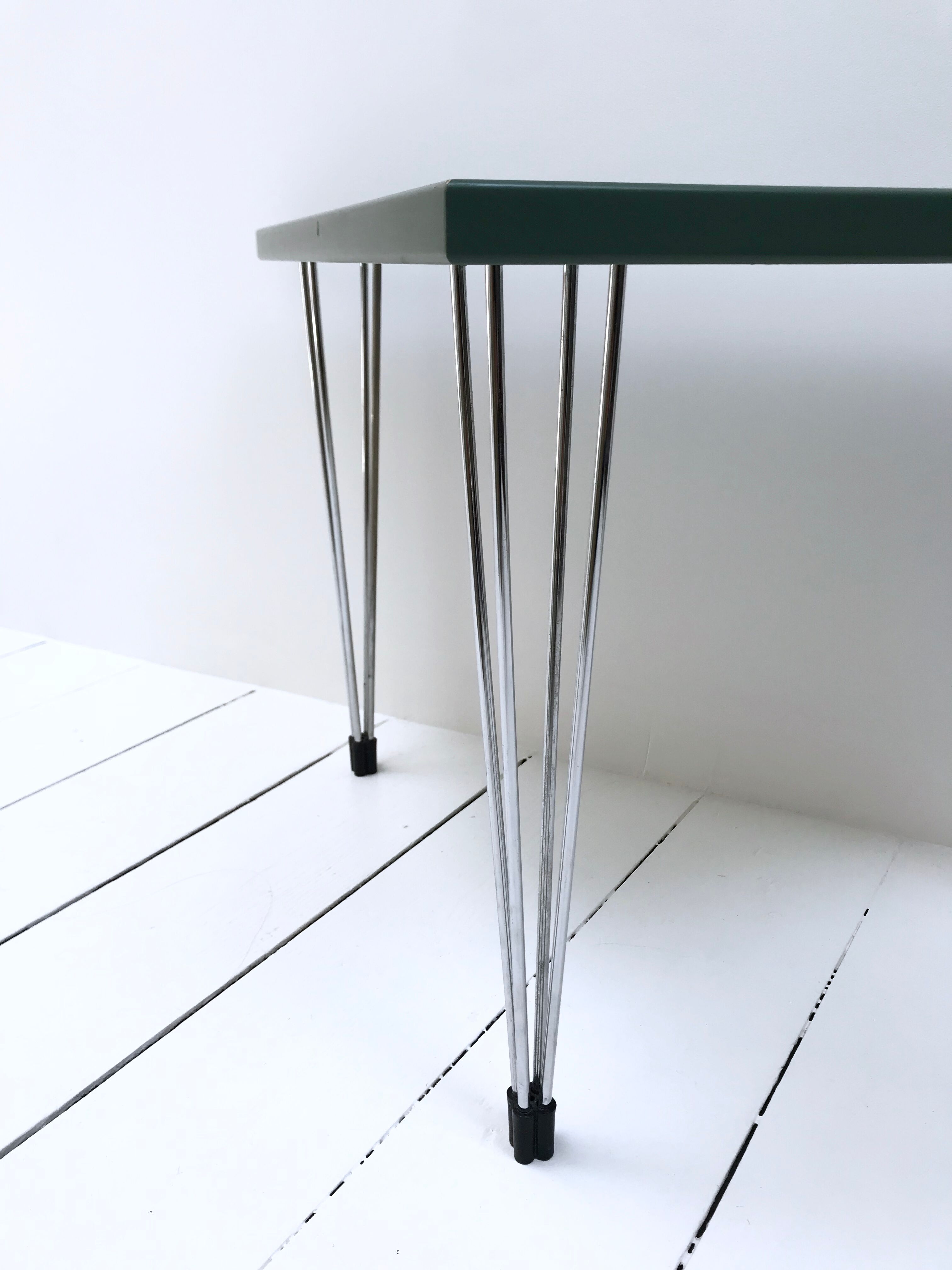 Table Pin age by Fritz Hansen, 1970