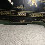 Chinese sideboard with gold lacquer and mother-of-pearl inlay. Bird and landscape decor.
