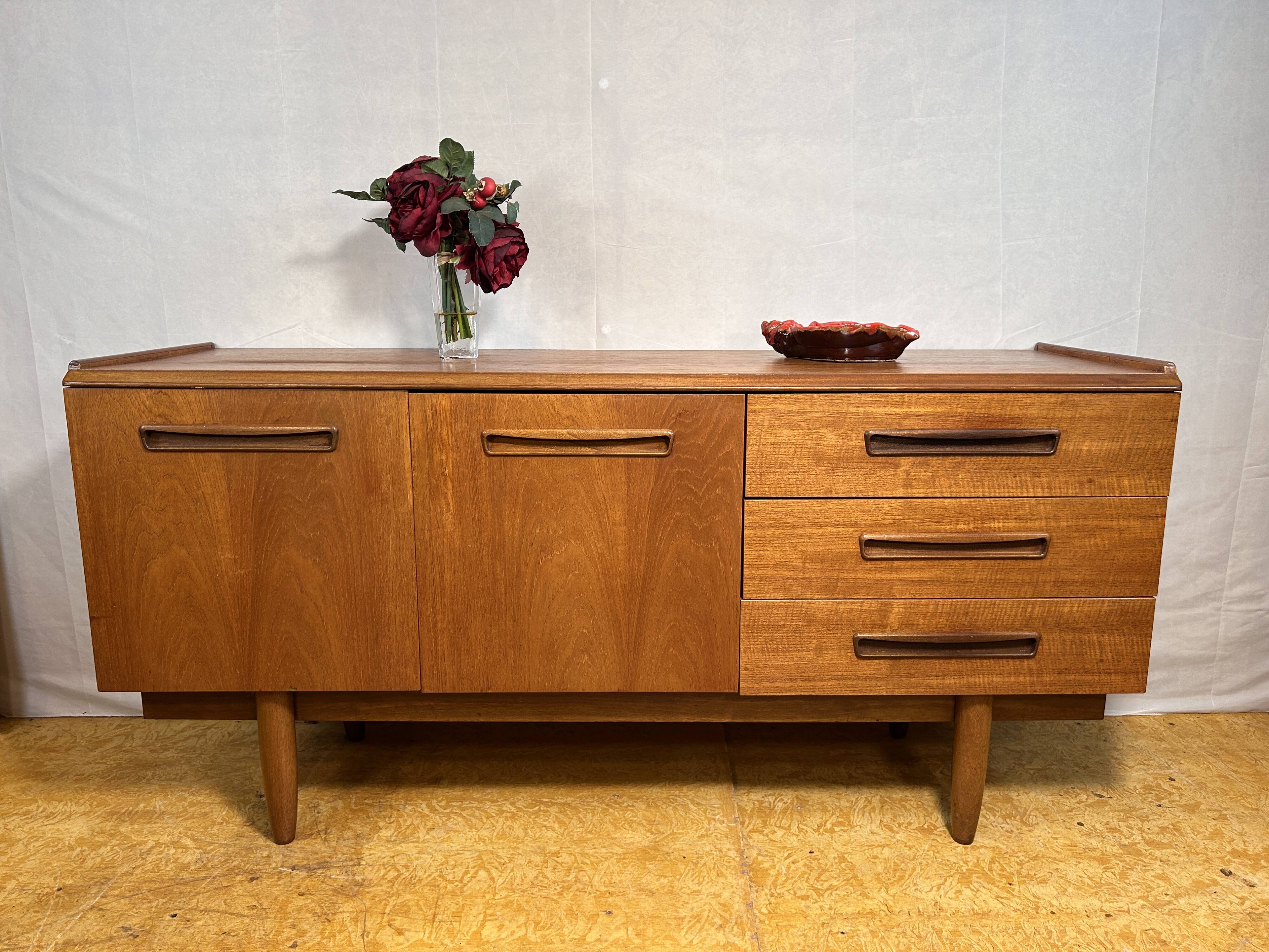 Mid-Century Retro Vintage Teak Sideboard by Meredew Furniture – 1960s