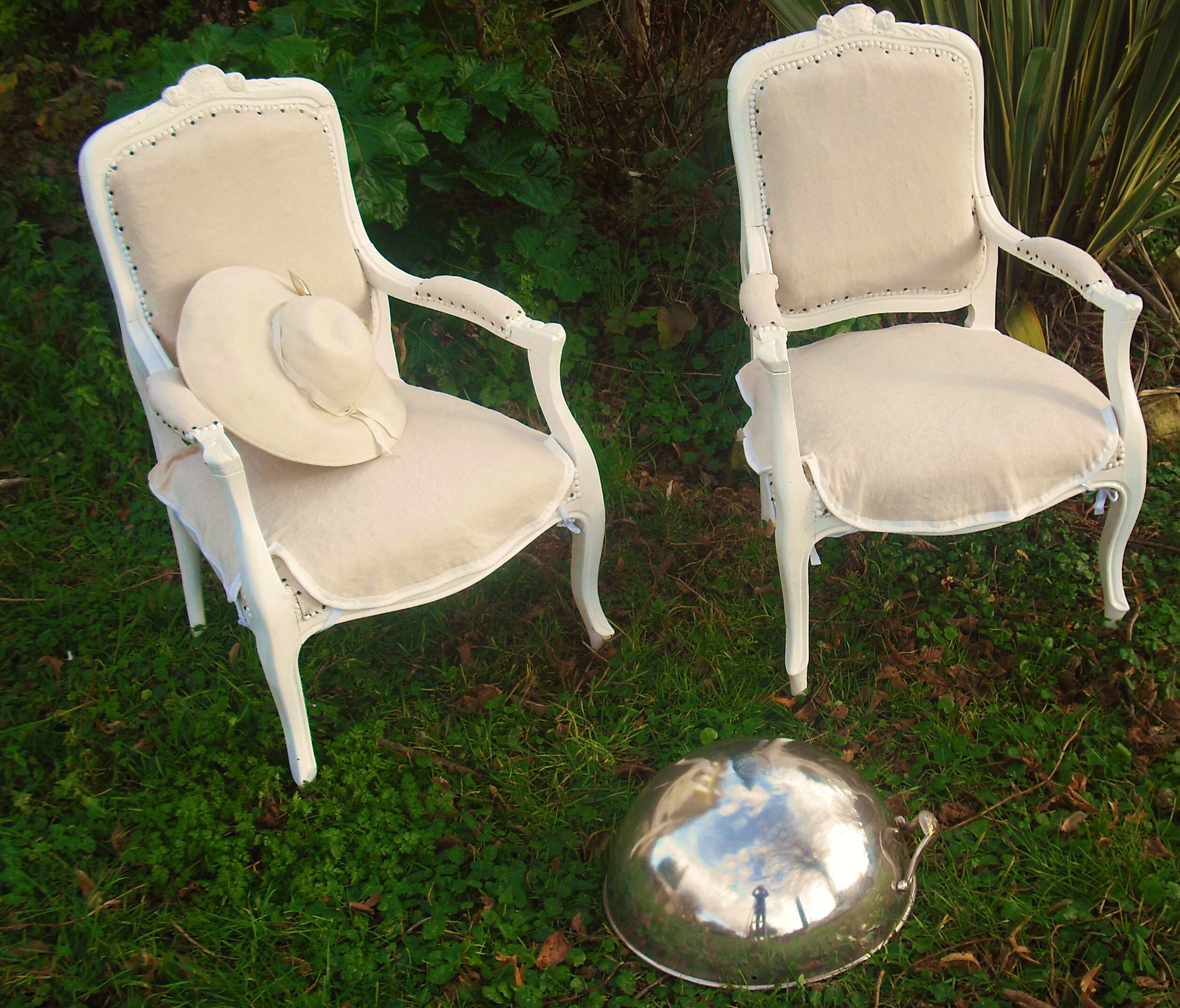 Pair of armchairs