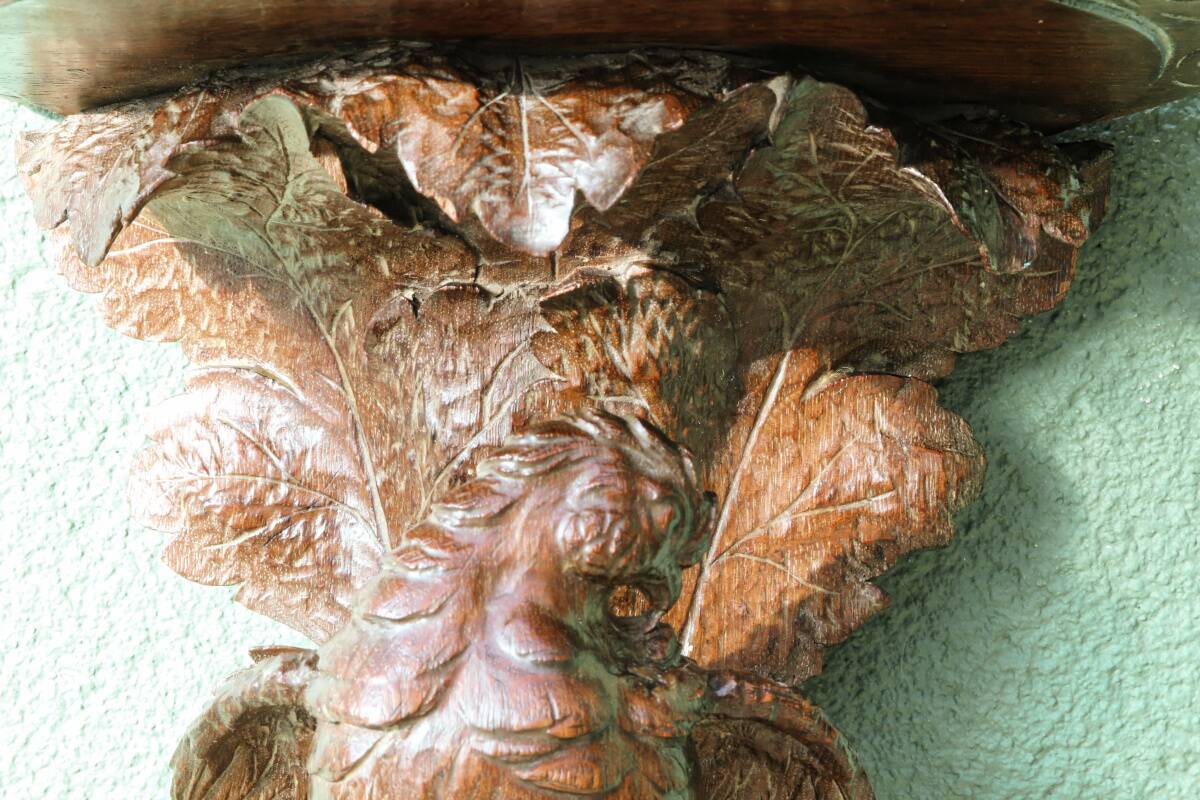Sculpted wall console, Black Forest, 19th century