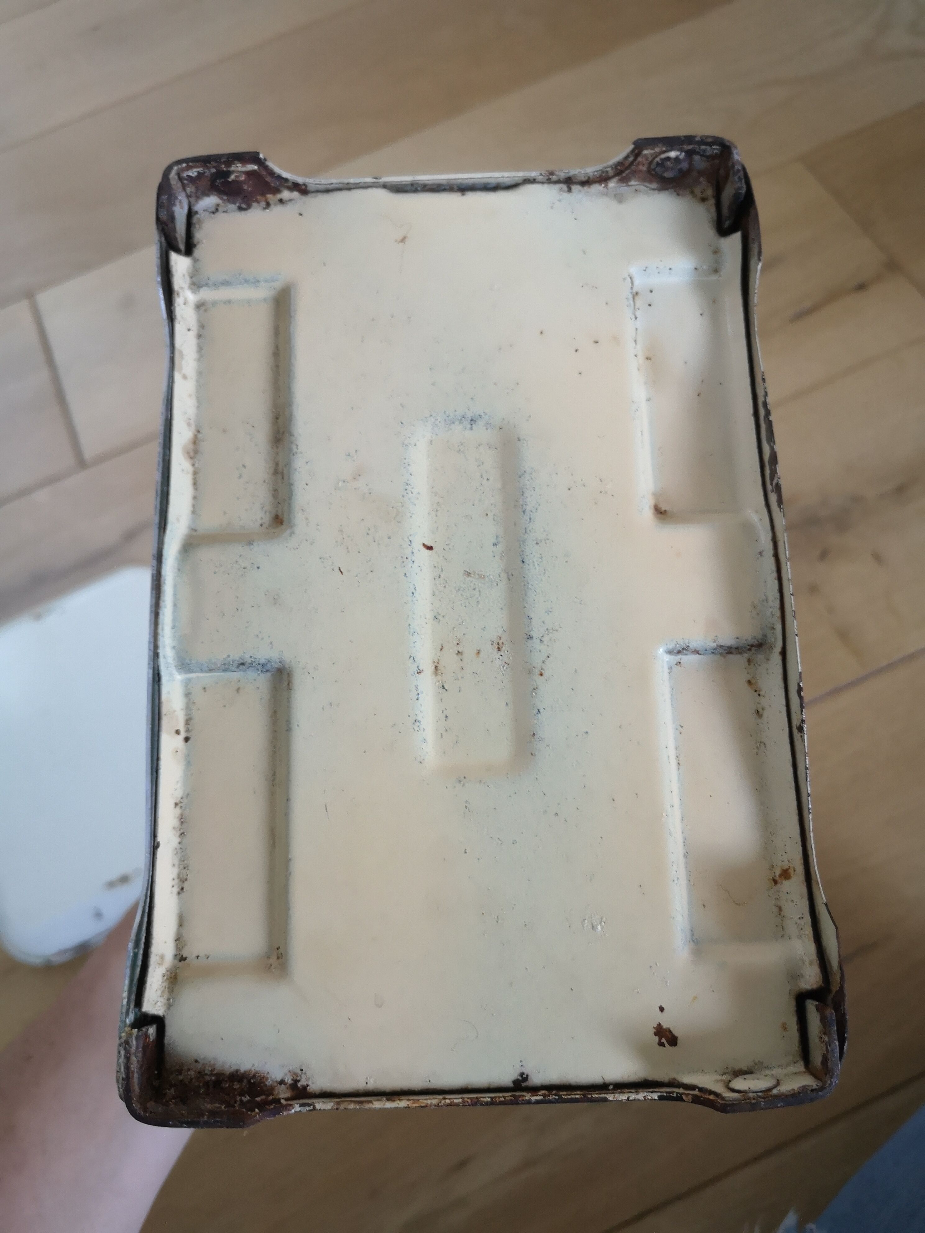 Vintage Swiss Lyssex household scale 10kgs