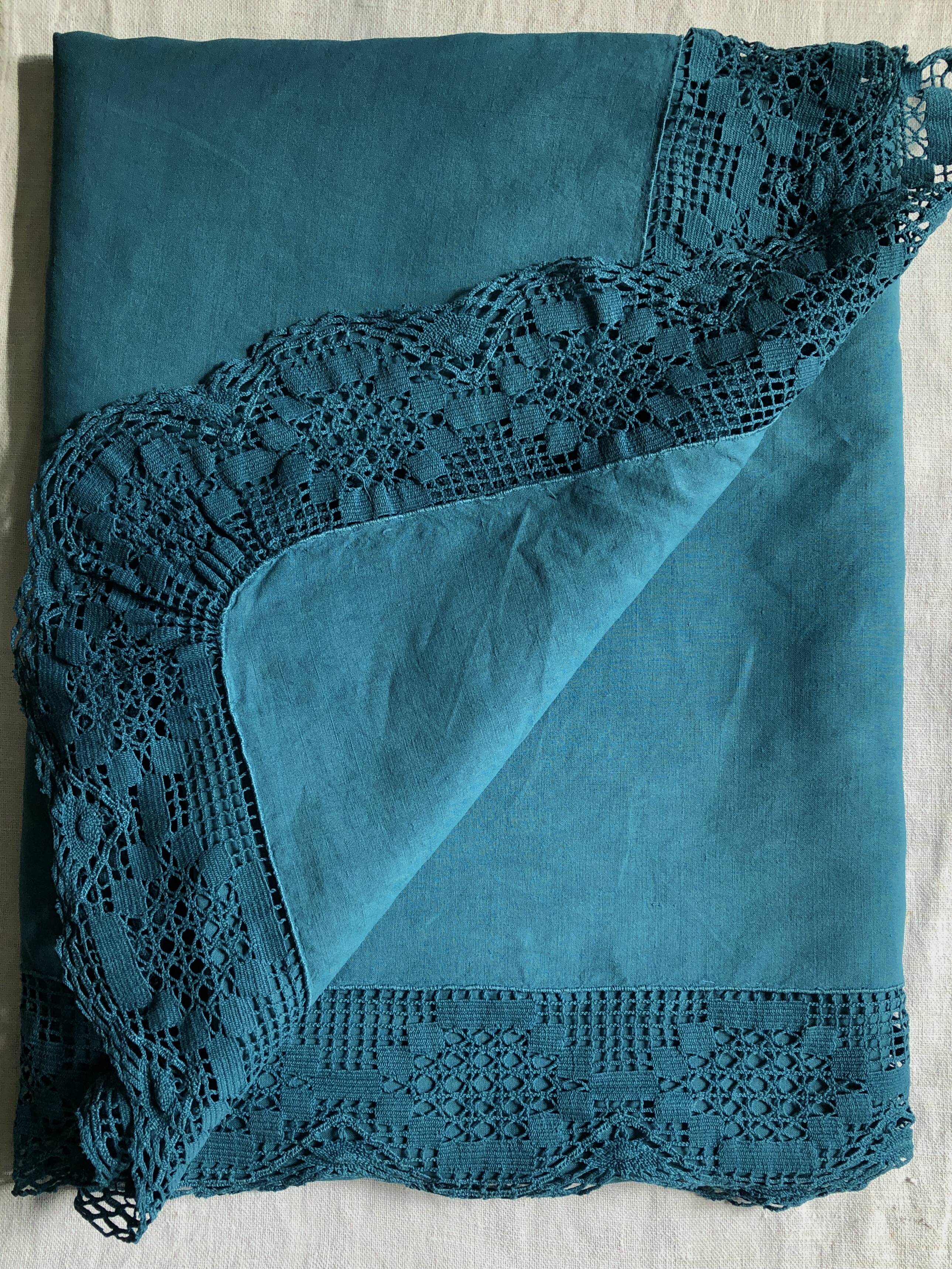 Old sheet in pure emerald green washed linen