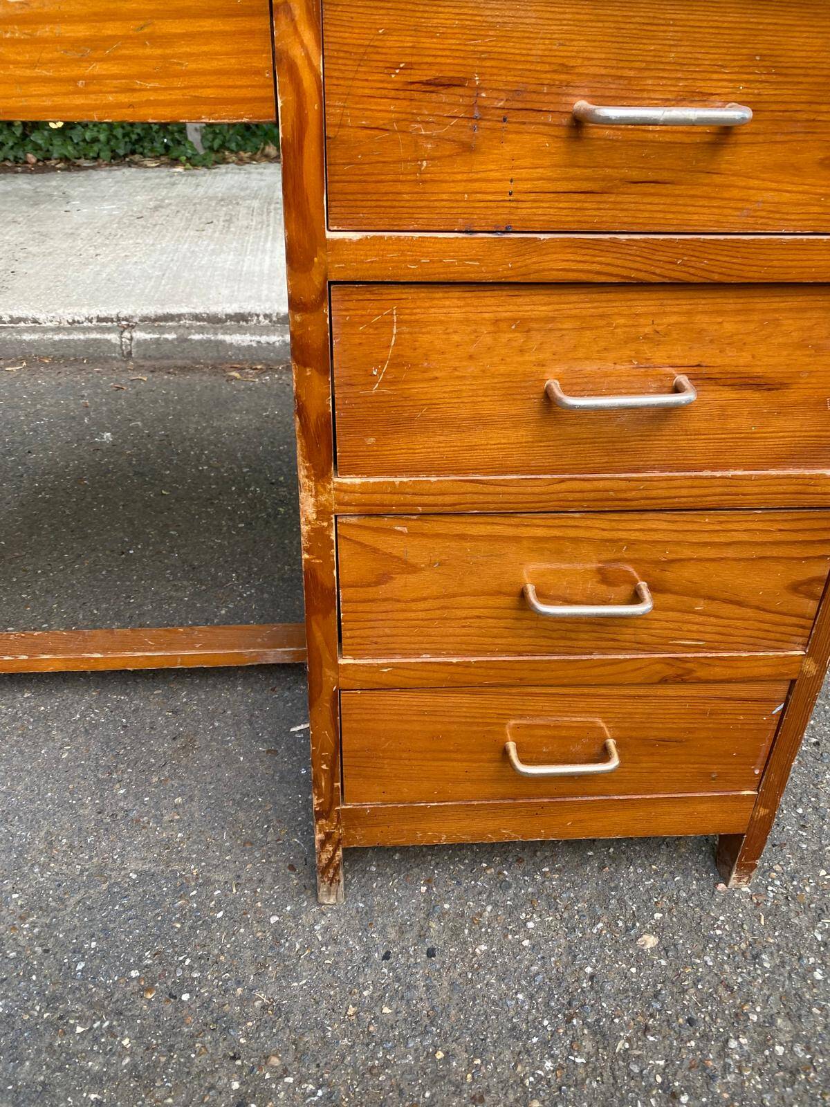 American wooden desk with 5 drawers