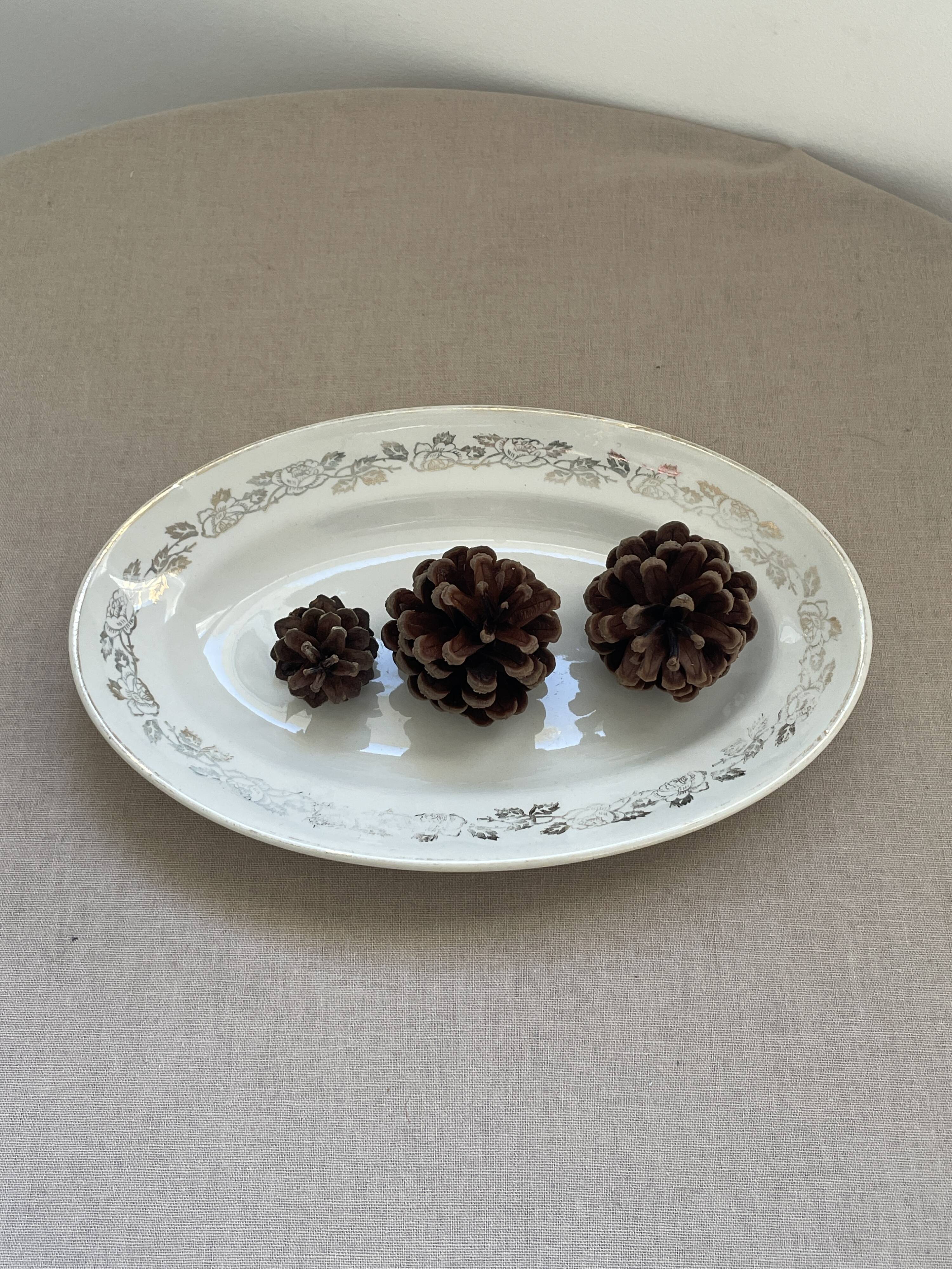 Antique oval plate Moulin des Loups Orchies – grey and gold floral decoration