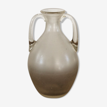 Vase en verre soufflé opaque