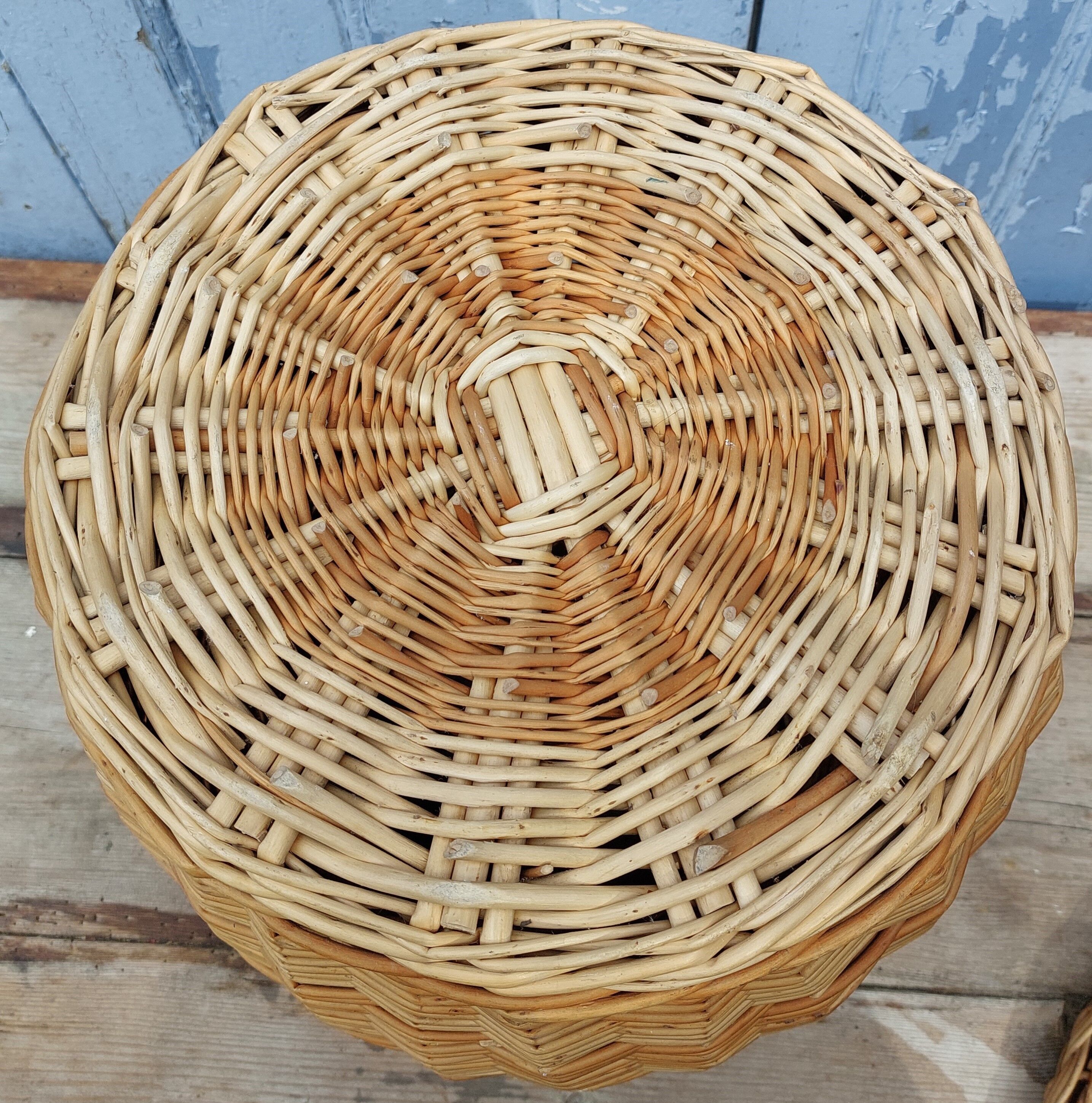 Wicker basket